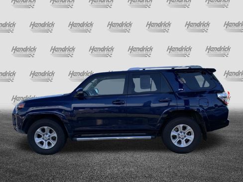 Used 2016 Toyota 4Runner SR5 AWD/4WD image 7