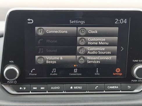 Used 2023 Nissan Rogue SV image 13