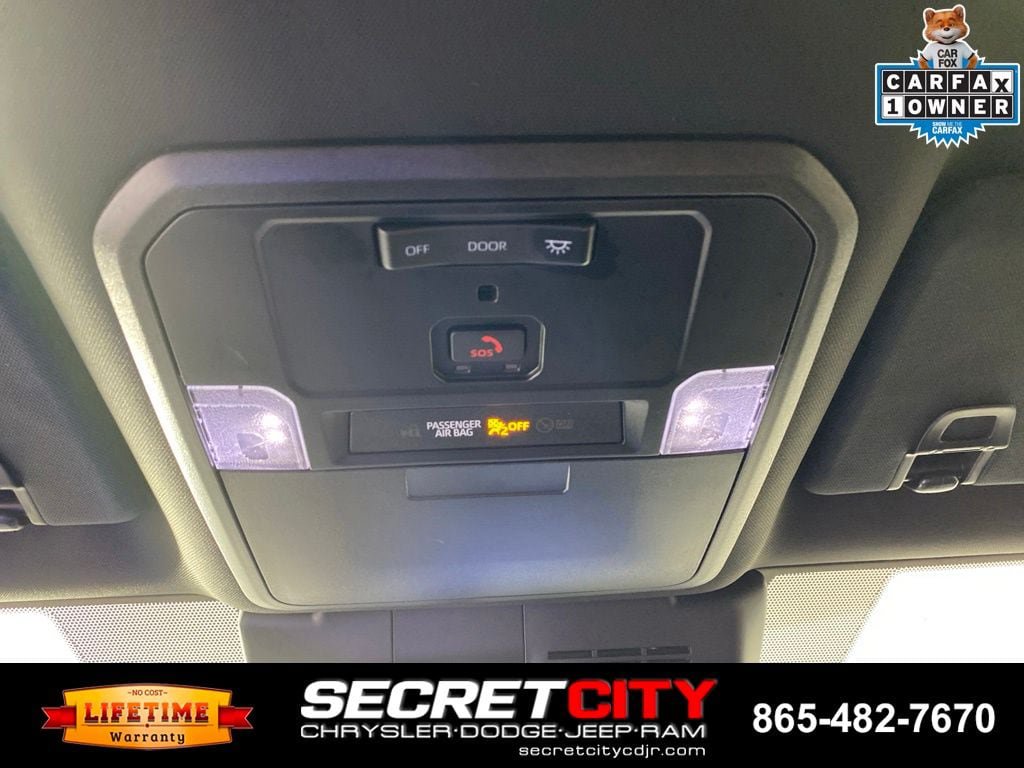 Used 2025 Toyota Tacoma TRD Sport AWD/4WD image 18