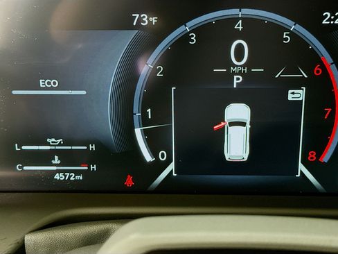 Used 2025 Lexus GX 550 w/ Cold Area Package AWD/4WD image 12