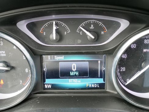 Used 2019 Buick Envision Essence image 24