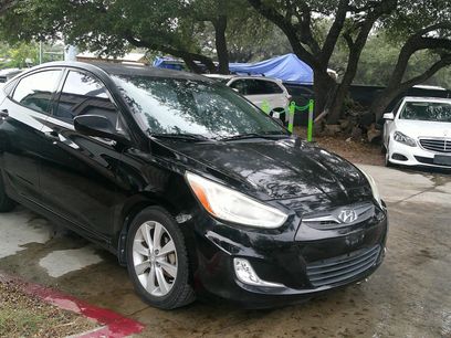 Used 2014 Hyundai Accent GLS w/ Option Group 2