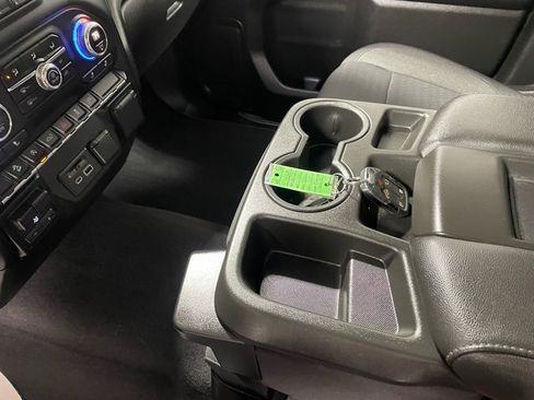 Used 2020 GMC Sierra 1500 SLE w/ X31 Off-Road Package image 17