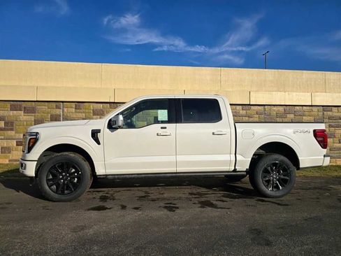 New 2025 Ford F150 Platinum w/ FX4 Off-Road Package AWD/4WD image 8