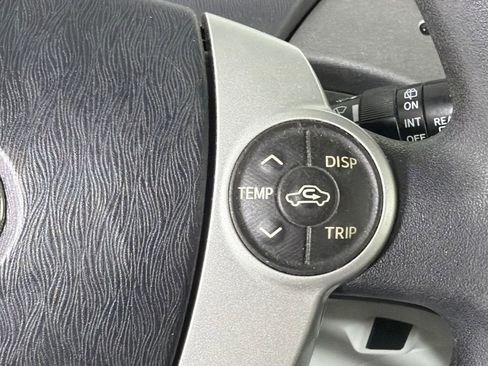 Used 2014 Toyota Prius Three image 25