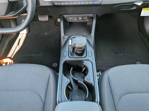 Certified 2025 Kia K4 FWD image 20