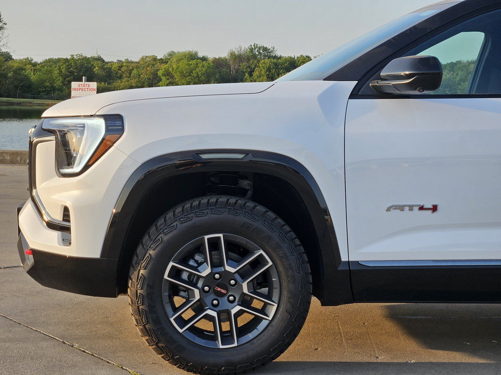 New 2027 GMC Terrain AT4 w/ Convenience Package III AWD/4WD image 6