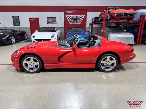 Used 2000 Dodge Viper RT/10 image 2