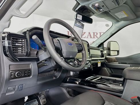 New 2026 Ford F250 Lariat w/ Black Appearance Package image 9