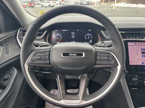 Used 2023 Jeep Grand Cherokee Limited image 26