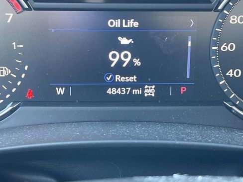 Used 2019 Cadillac XT4 Premium Luxury w/ Enhanced Visibility Package image 37