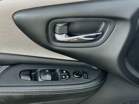 Used 2023 Nissan Murano S w/ Cargo Package AWD/4WD image 19