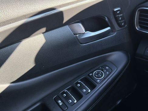 Used 2023 Hyundai Santa Fe Limited image 24