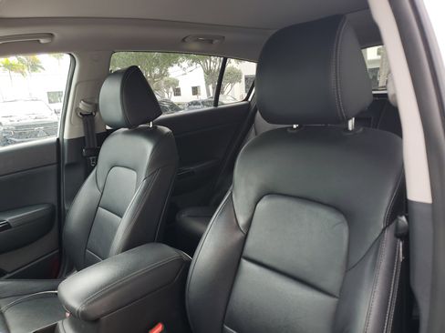 Used 2018 Kia Sportage EX w/ EX Premium Package image 9