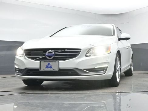 Used 2015 Volvo V60 T5 Premier Plus FWD image 15