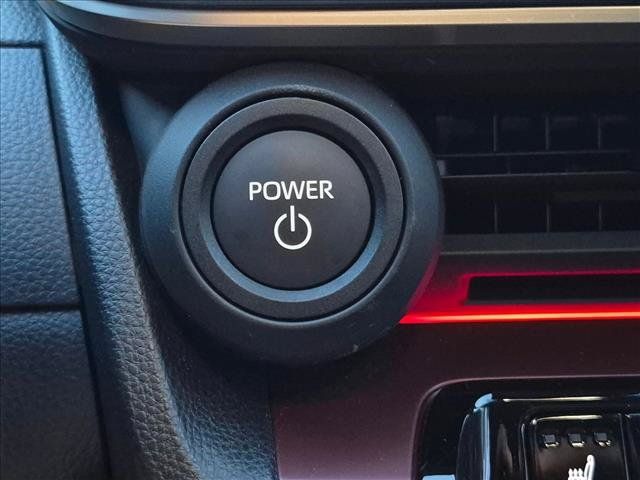 Used 2026 Toyota Prius Plug-In Hybrid FWD image 12