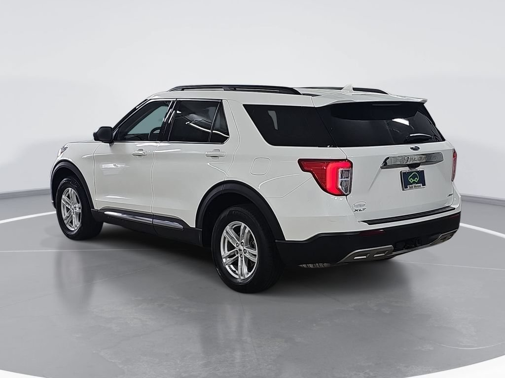 Used 2023 Ford Explorer XLT w/ Equipment Group 202A AWD/4WD image 6