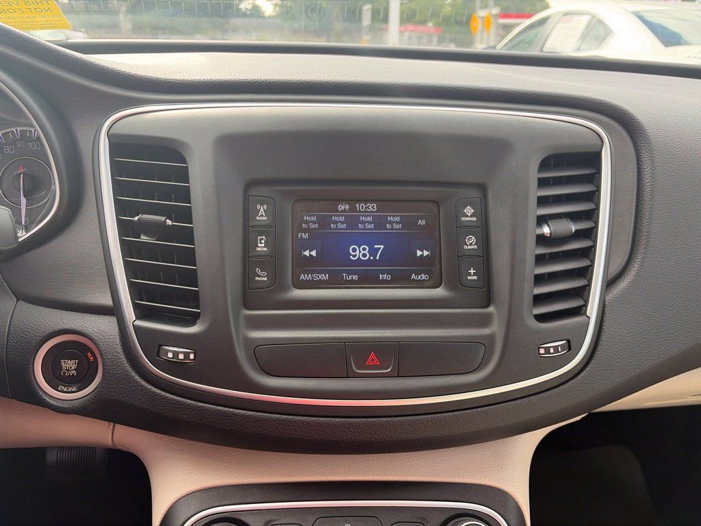 Used 2015 Chrysler 200 Limited w/ Convenience Group FWD image 15