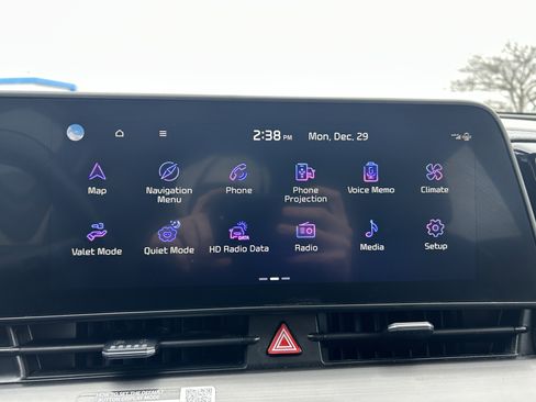 Used 2023 Kia Sportage EX image 12