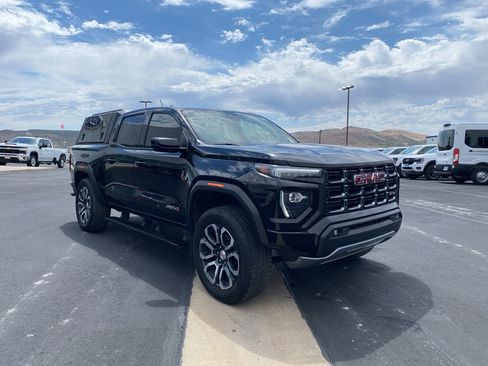 Used 2023 GMC Canyon AT4 w/ AT4 Premium Package AWD/4WD image 18