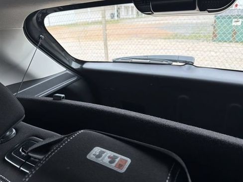 Used 2025 Hyundai Venue SEL FWD image 13