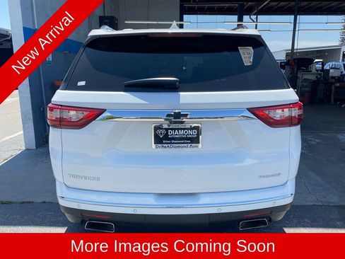 Used 2020 Chevrolet Traverse Premier w/ LPO, Cargo Package FWD image 4