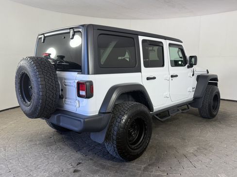 Used 2020 Jeep Wrangler Unlimited Sport AWD/4WD image 9