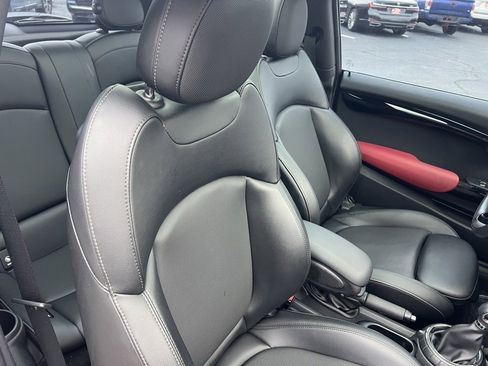 Used 2014 MINI Cooper S image 18