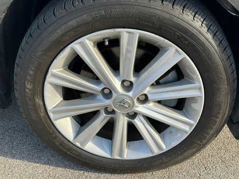 Used 2013 Toyota Camry XLE image 4