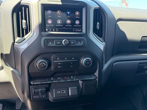 Used 2021 Chevrolet Silverado 1500 Custom Trail Boss AWD/4WD image 20