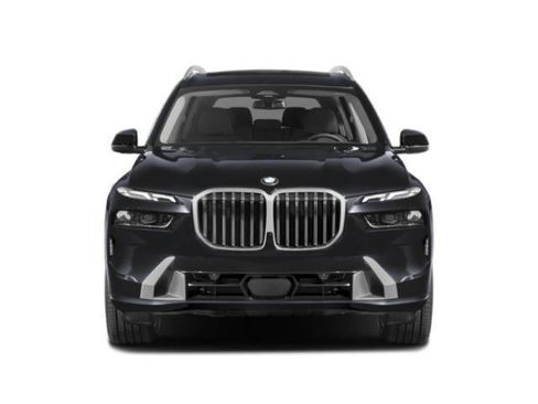 Used 2023 BMW X7 M60i image 7