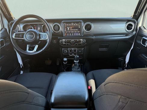 Used 2023 Jeep Gladiator Overland image 10