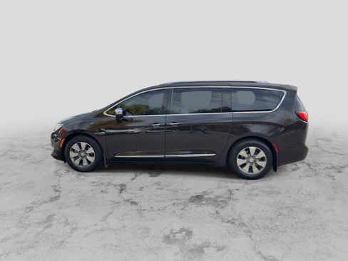 Used 2018 Chrysler Pacifica Limited w/ Advanced Safetytec Group image 5