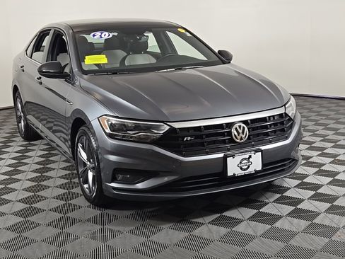 Used 2020 Volkswagen Jetta R-Line image 2
