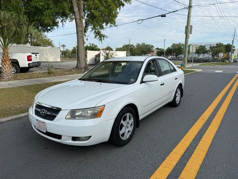Used 2006 Hyundai Sonata GLS FWD image 2