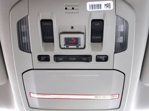 Used 2021 Toyota Highlander Limited image 52