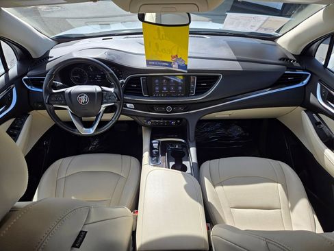 Used 2022 Buick Enclave Essence image 42