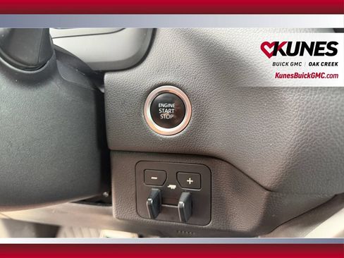 Used 2022 Toyota Tundra Limited w/ Power Package AWD/4WD image 31