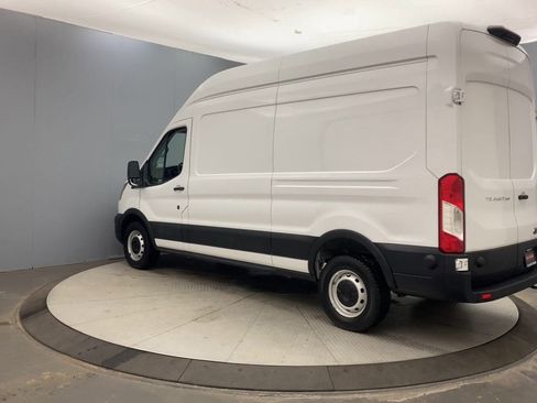 Used 2024 Ford Transit 250 148 High Roof RWD image 3