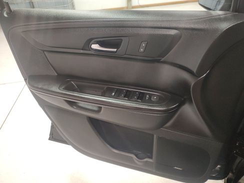 Used 2017 Chevrolet Traverse LT AWD/4WD image 7