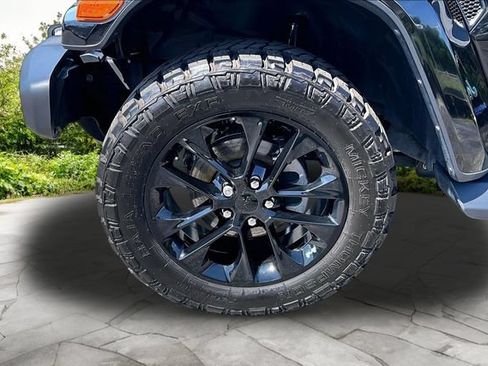 Used 2021 Jeep Wrangler Unlimited Sahara w/ Cold Weather Group AWD/4WD image 7