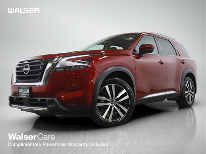 Used 2024 Nissan Pathfinder Platinum