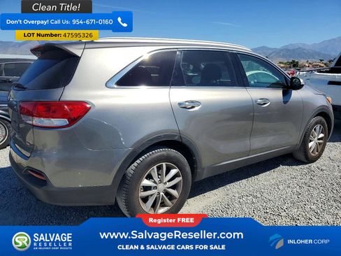 Used 2018 Kia Sorento FWD image 4
