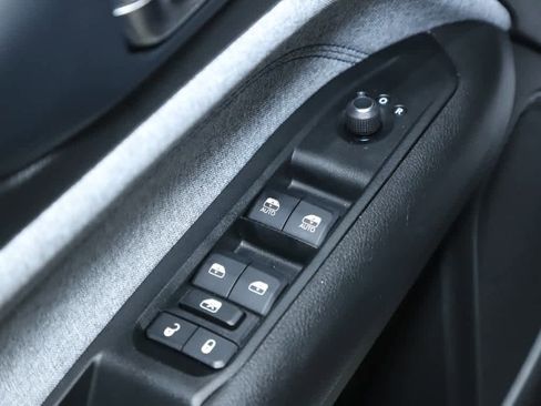 Used 2022 Jeep Compass Latitude image 17