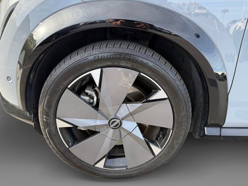 Used 2024 Nissan Ariya AWD image 9