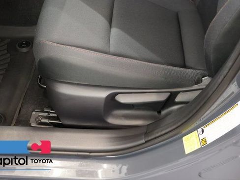 Used 2024 Toyota Prius Prime FWD image 13
