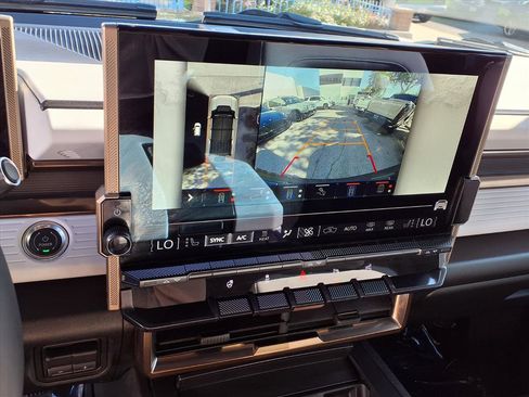 Used 2025 GMC Hummer EV 2X image 6