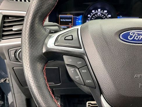 Certified 2023 Ford Edge ST-Line AWD/4WD image 18