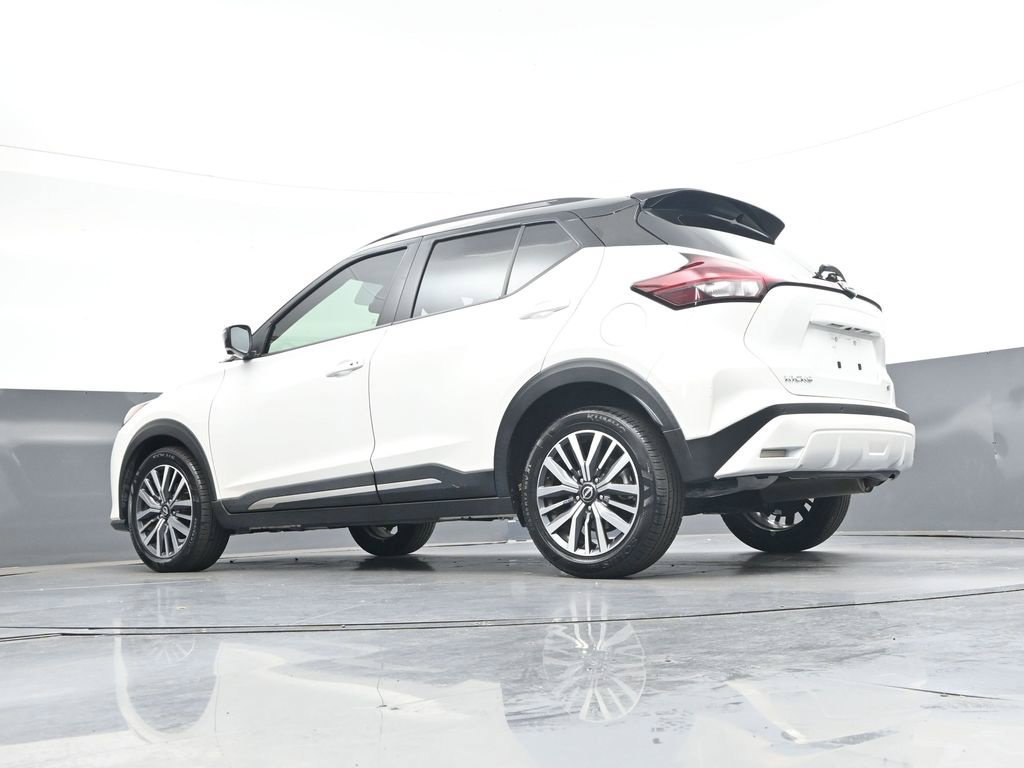 Certified 2024 Nissan Kicks SR FWD image 37