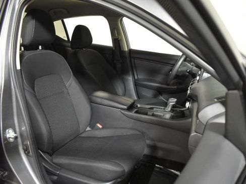 Certified 2023 Nissan Sentra S FWD image 31